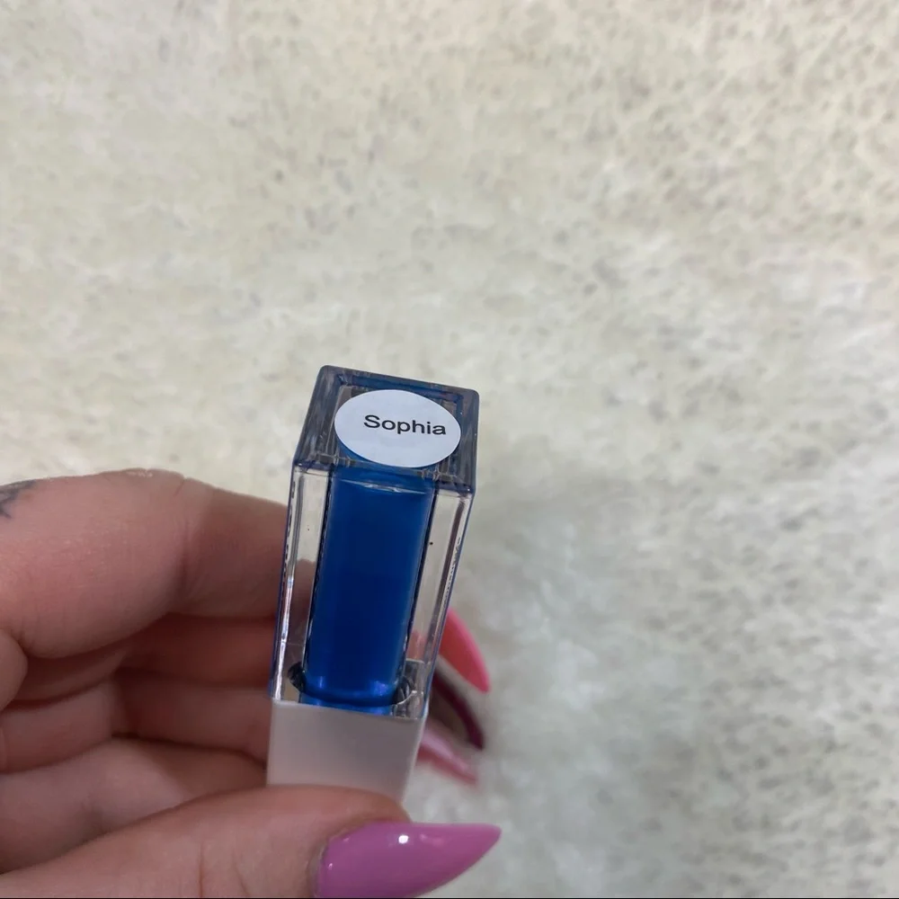 Medusa’s Makeup Sophia Liquid Eyeshadow